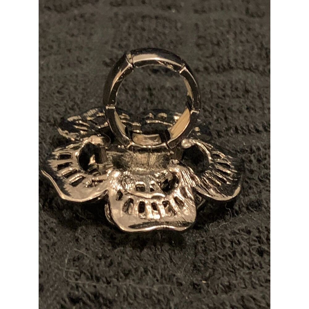 Silver toned Flower Ring 2" - Picture 3 of 5